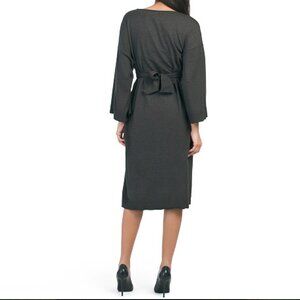 MAX STUDIO | THREE-QUARTER SLEEVE TIE FRONT/BACK SWEATER DRESS | CHARCOAL